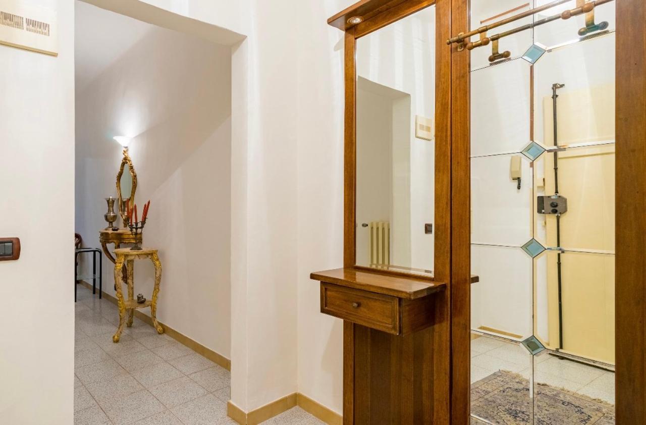 Central And Spacious Apartment Florence Luaran gambar